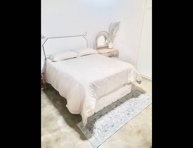 3 BEDROOM APARTMENT FOR SALE IN IVY BEACH